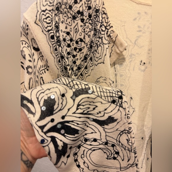 Chico’s Silk Blend Paisley Cardigan Sweater Sequined, Size 0 (S/Small) - Picture 6 of 6